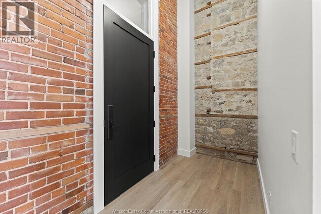 Photo du bâtiment - 247 Brock St