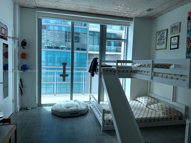 Foto del edificio - 3301 NE 1st Ave