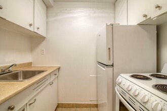 Building Photo - 3455 Rue Aylmer