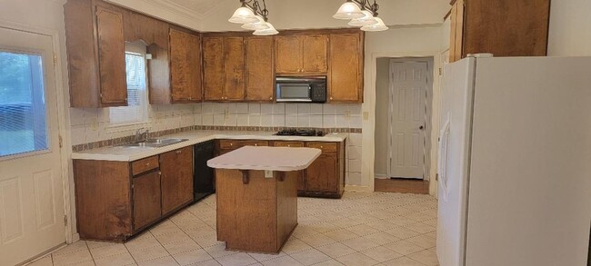 Foto del edificio - 1229 Kingston Garden Rd