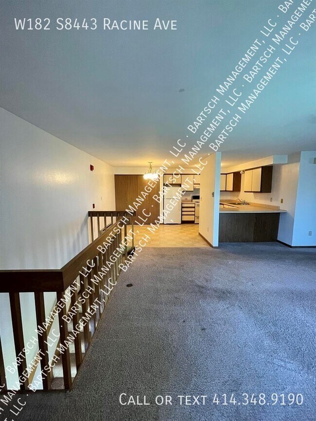 Foto del edificio - W182 S8443 Racine Ave-