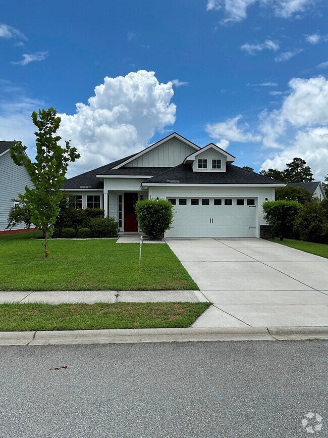 Building Photo - 276 McQueen Dr