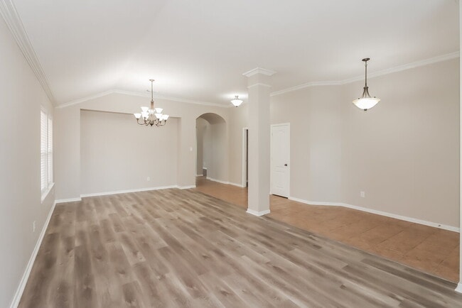 Building Photo - 17307 Misty Cross Dr