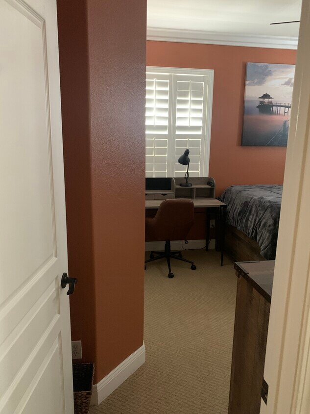 Foto principal - 10965 Merritt Dr