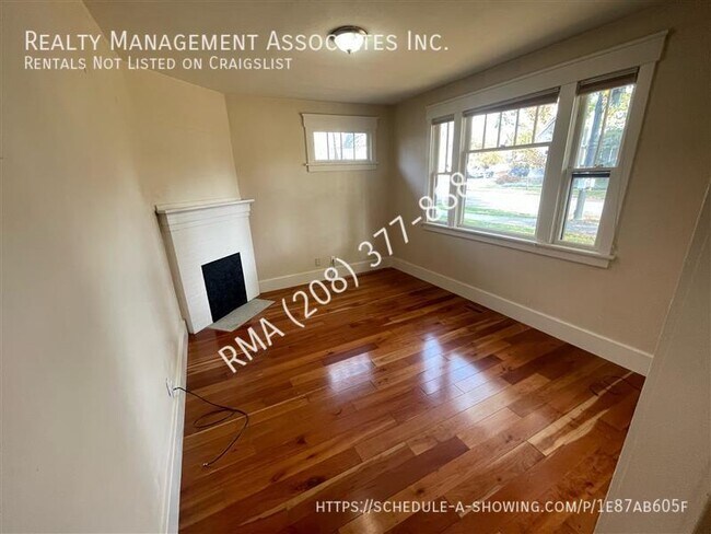 Building Photo - Cute 2 bedroom home in the North End!!
