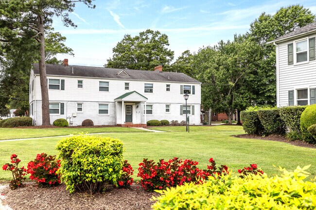 Foto del edificio - Sterling Oaks Apartments