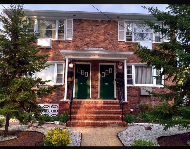 Building Photo - 1521 Jefferson Ave