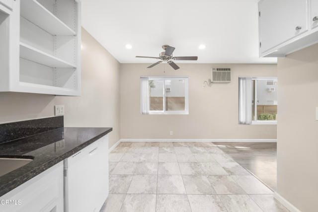 Building Photo - 590 N Los Robles Ave