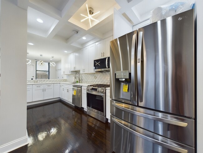 Foto del edificio - 5005 S Prairie Ave