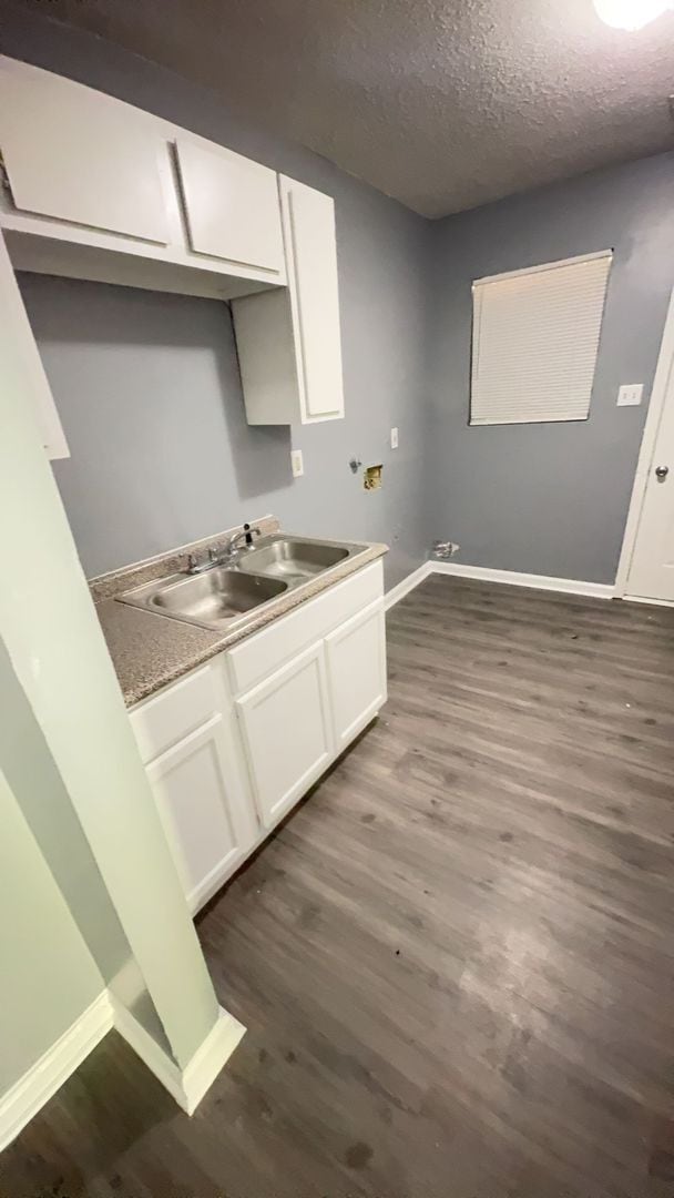 Photo - Beautifully update 5 bedroom 2 bath home -...