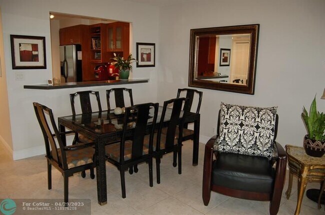 Foto del edificio - 575 Oaks Ln