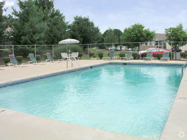 Piscina - Westpark Apartments and Townhomes