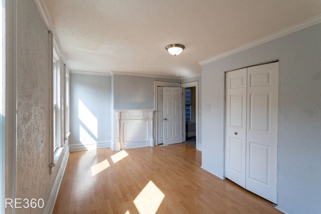 Building Photo - 6 br, 2 bath House - 2623 S 18th St Ext. S...