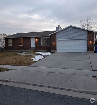 Building Photo - 3905 Elwood Way