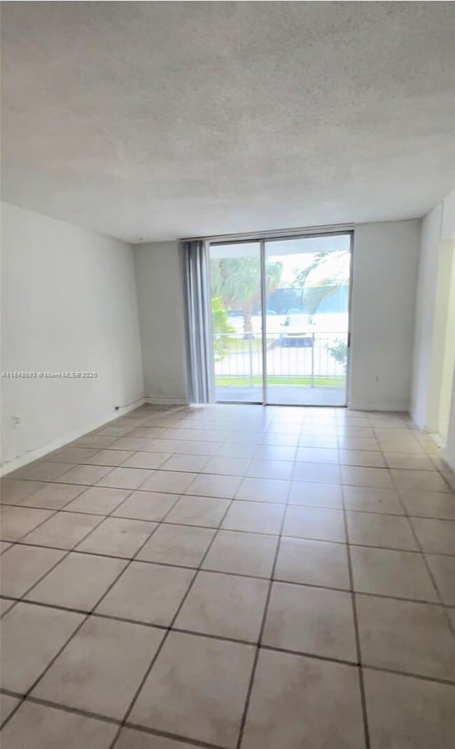 Building Photo - 498 NW 165th St