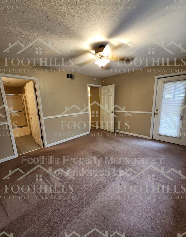 1011 Northlake Dr, Anderson, SC 29625 Condo for Rent in Anderson, SC