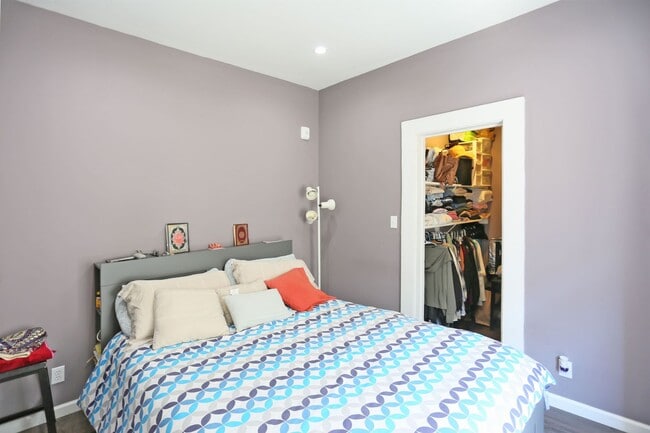 Foto del edificio - 1243 Pine St