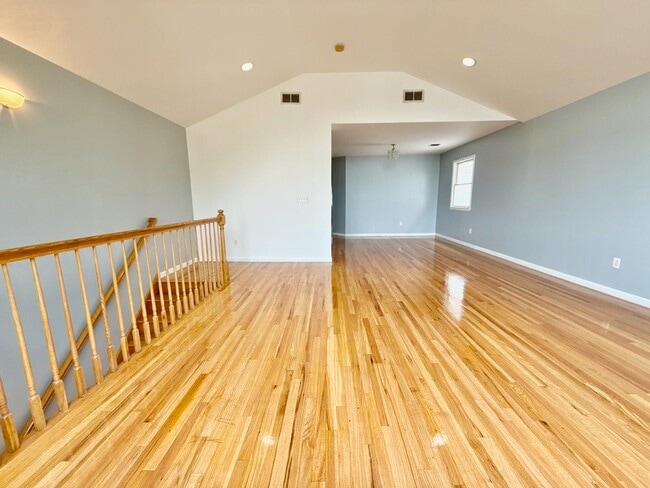 Foto del edificio - 318 Linden Ave