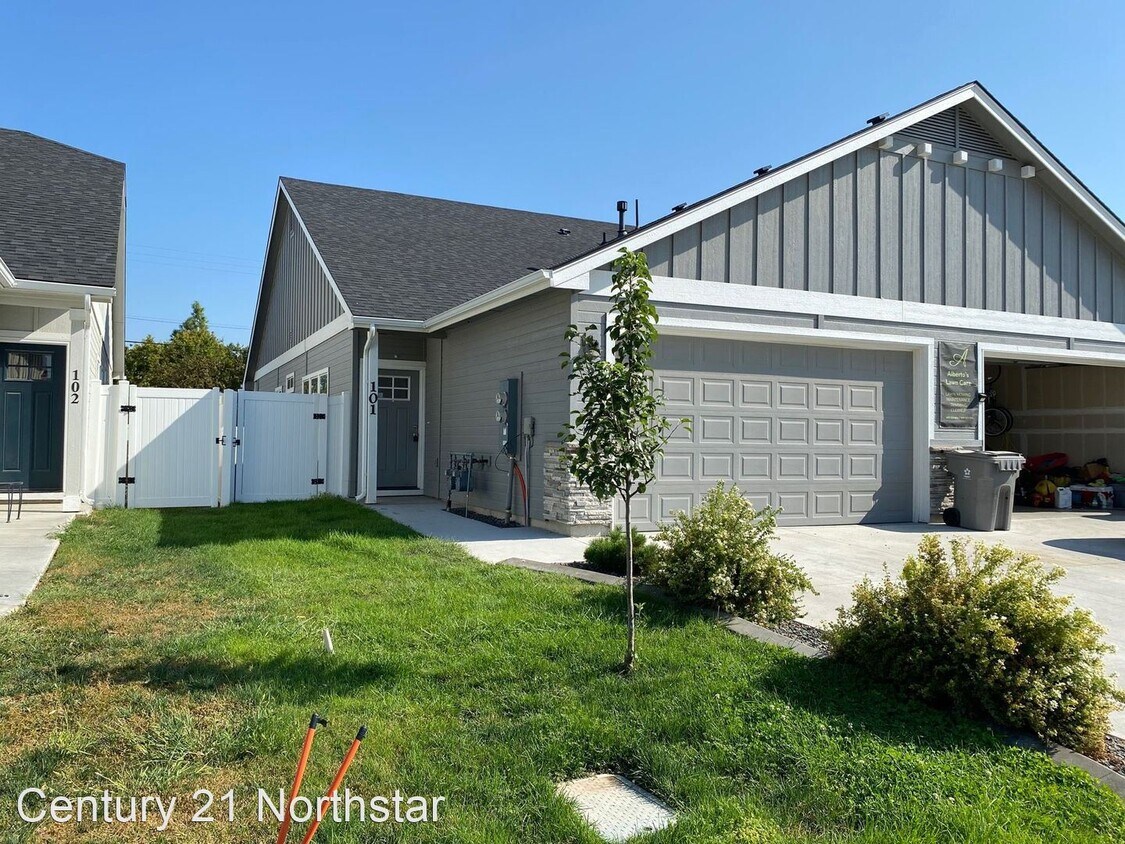 Primary Photo - 3 br, 2 bath House - 2211 Ison Ct #101