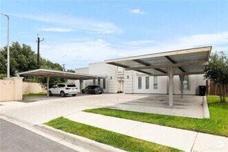 Building Photo - 1305 Alta Vis Dr