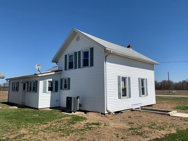 Building Photo - Farmhouse in Willard City Schools