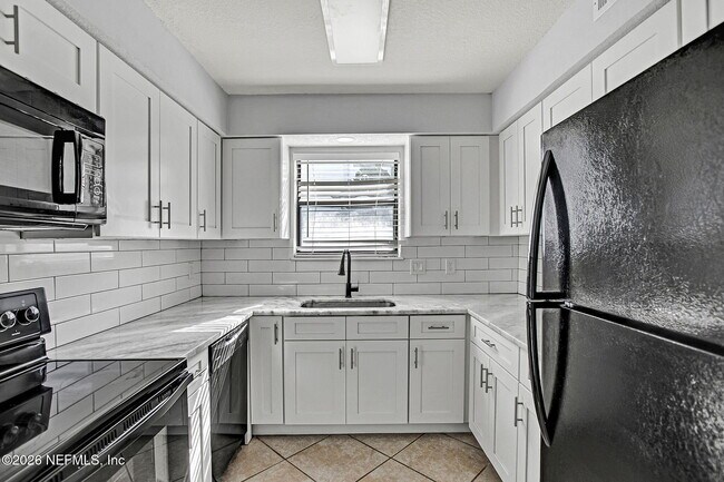 Foto del edificio - 725 7th Ave S
