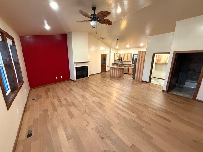 Foto del edificio - 11 Fieldcross Ln