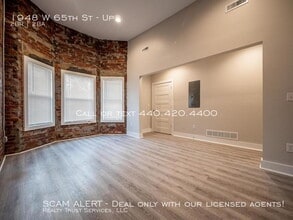 Building Photo - 1954 W 65th St