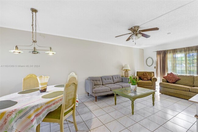Foto del edificio - 4143 N Ocean Blvd