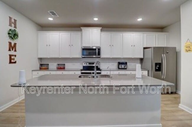 Building Photo - 216 Territory Trl