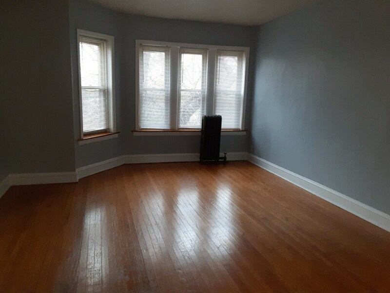 7933 S Woodlawn Ave Unit Apt 2E, Chicago, IL 60619 Apartment for Rent