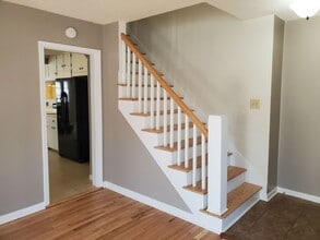 Building Photo - 1815 SW Webster Ave