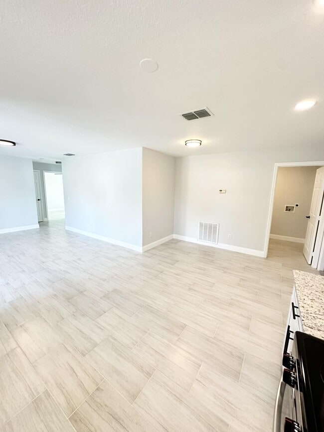 Building Photo - 15890 SE 98th Ct