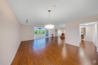 Building Photo - 805 Cypress Blvd