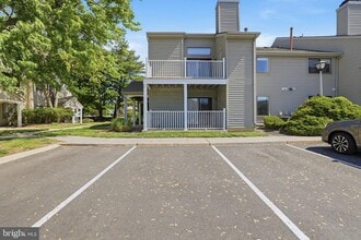 Building Photo - 1310 Roberts Way