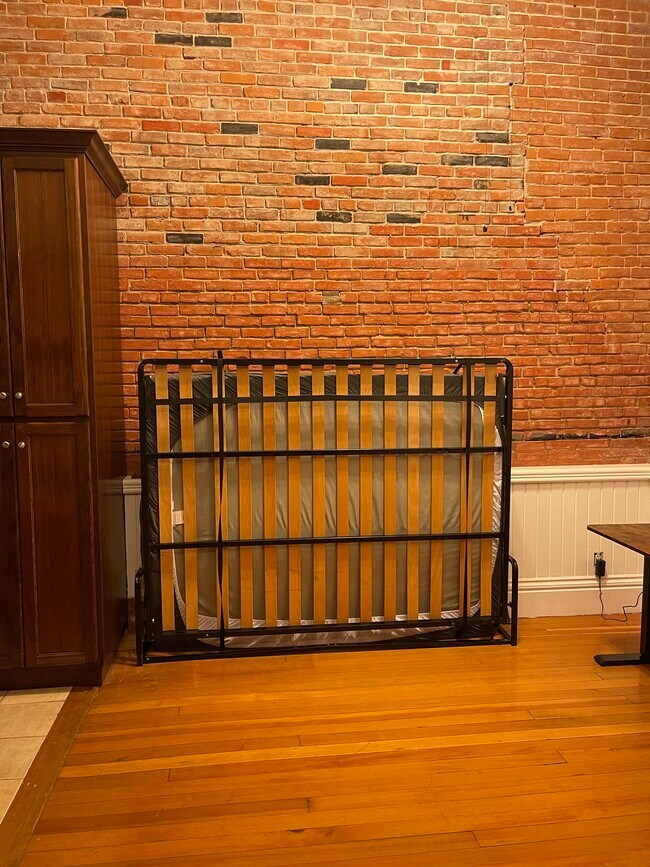 Foto del edificio - 327 1st Ave NW