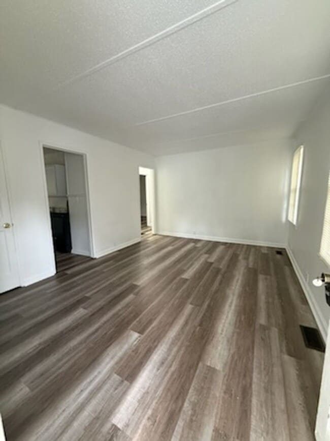 Building Photo - 853 Congaree Dr