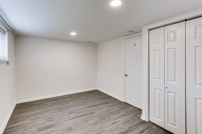 Foto del edificio - 7320 Dunston Street