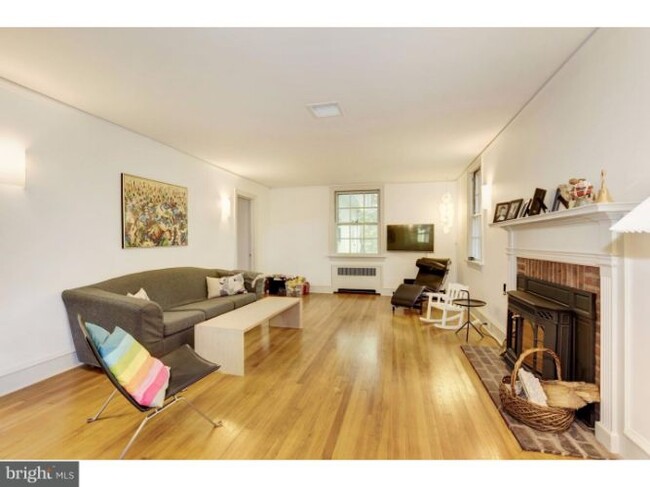 Foto del edificio - 288 Cherry Hill Rd