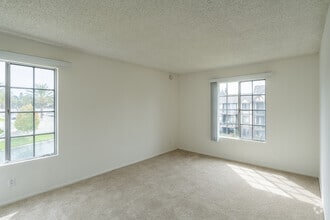 3BR, 2BA - Deauville - 1,300SF - Bedroom - Versailles on the Lake Apartments