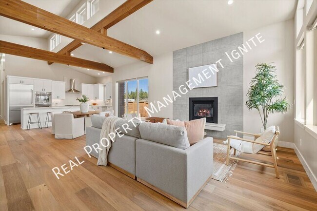 Foto del edificio - 3154 NW Strickland Wy