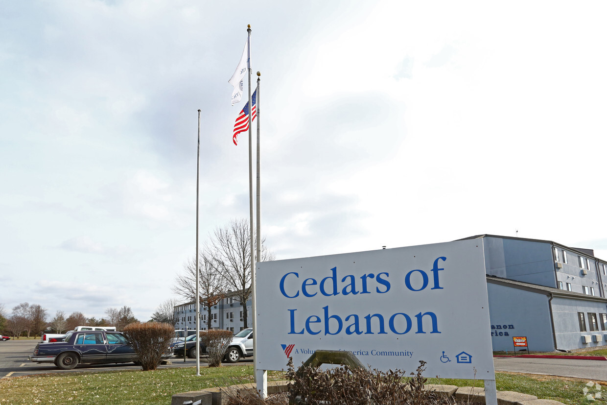 Foto del edificio - Cedars of Lebanon Apartments