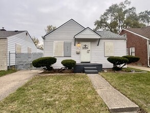 Building Photo - 19681 Rogge St