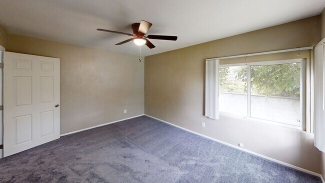 Foto del edificio - 359 Santa Rita Pl