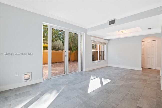 Building Photo - 13801 NW 84th Ct
