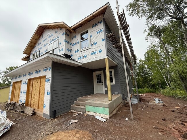 Building Photo - 4866 Idlewild St