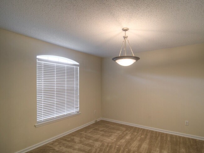 Building Photo - 10974 Darlington Oak Ct
