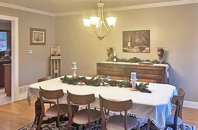 Foto del edificio - 120 Marlboro Dr