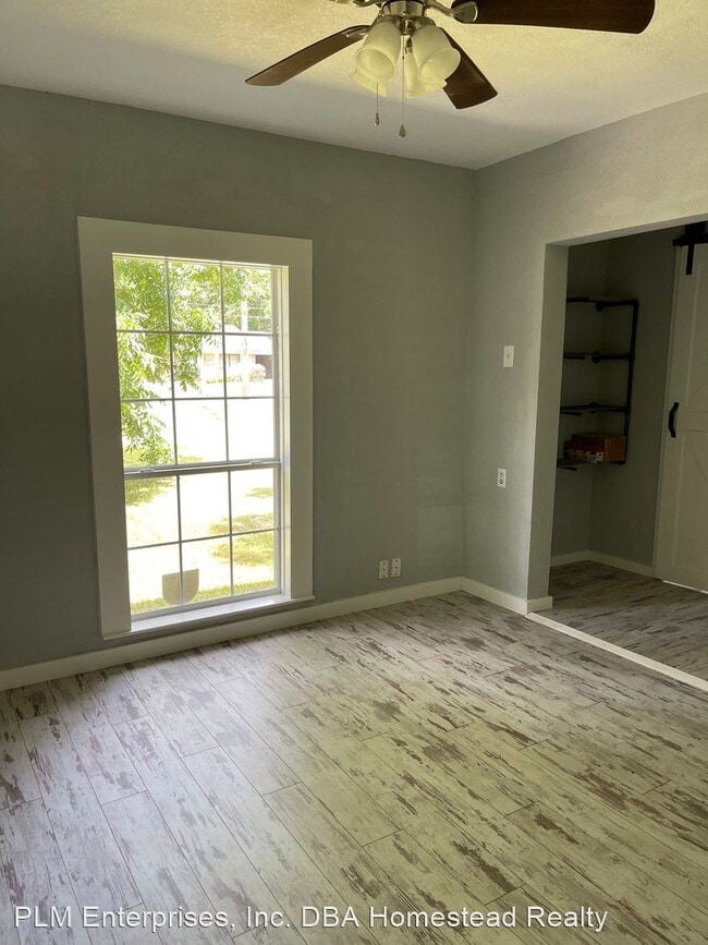 Building Photo - 2 br, 1 bath House - 2341 Briarcliff Drive