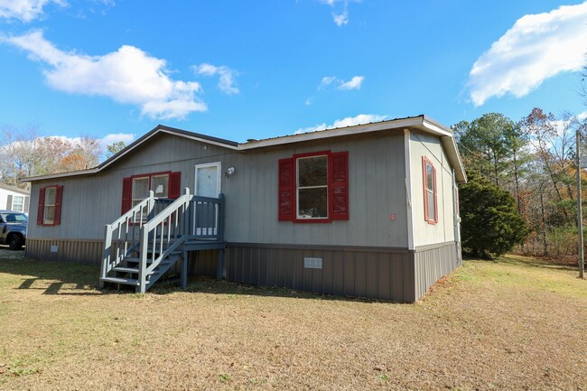 Foto del edificio - Remodeled Home in Lincoln, AL